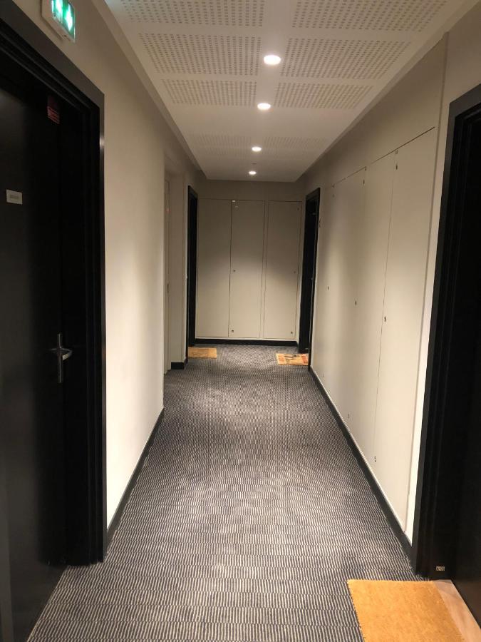 Grande Chambre 14 M2 Avec Salle De Bain Privative A Nanterre Prefecture Proche La Defense Arena Campus Sncf Et Paris المظهر الخارجي الصورة