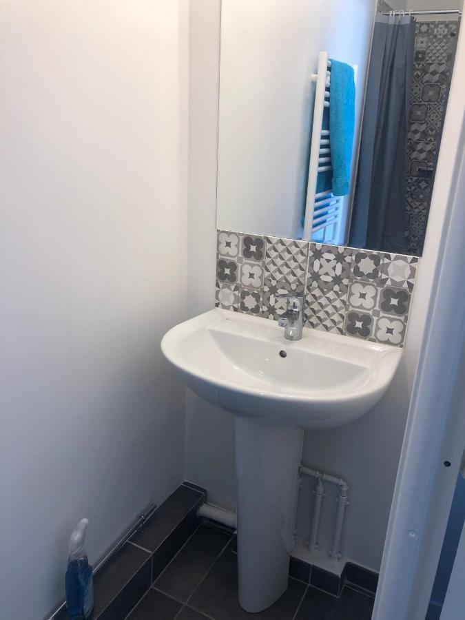 Grande Chambre 14 M2 Avec Salle De Bain Privative A Nanterre Prefecture Proche La Defense Arena Campus Sncf Et Paris المظهر الخارجي الصورة