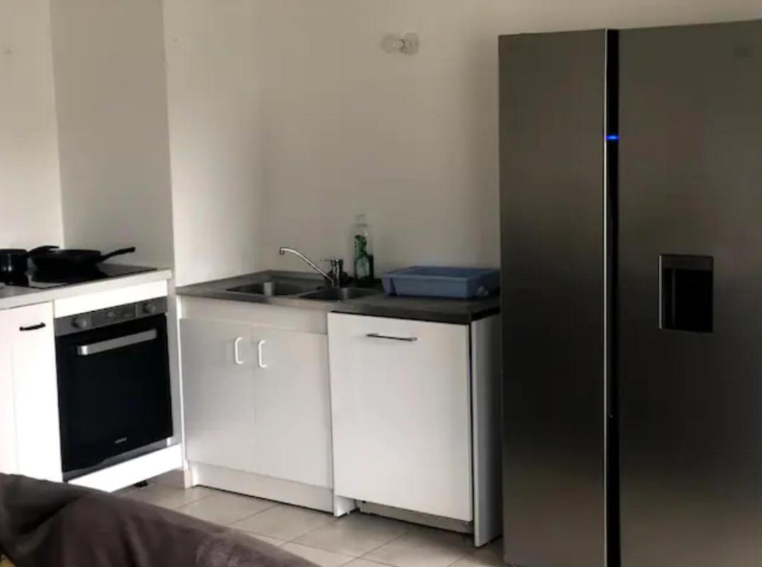 Grande Chambre 14 M2 Avec Salle De Bain Privative A Nanterre Prefecture Proche La Defense Arena Campus Sncf Et Paris المظهر الخارجي الصورة